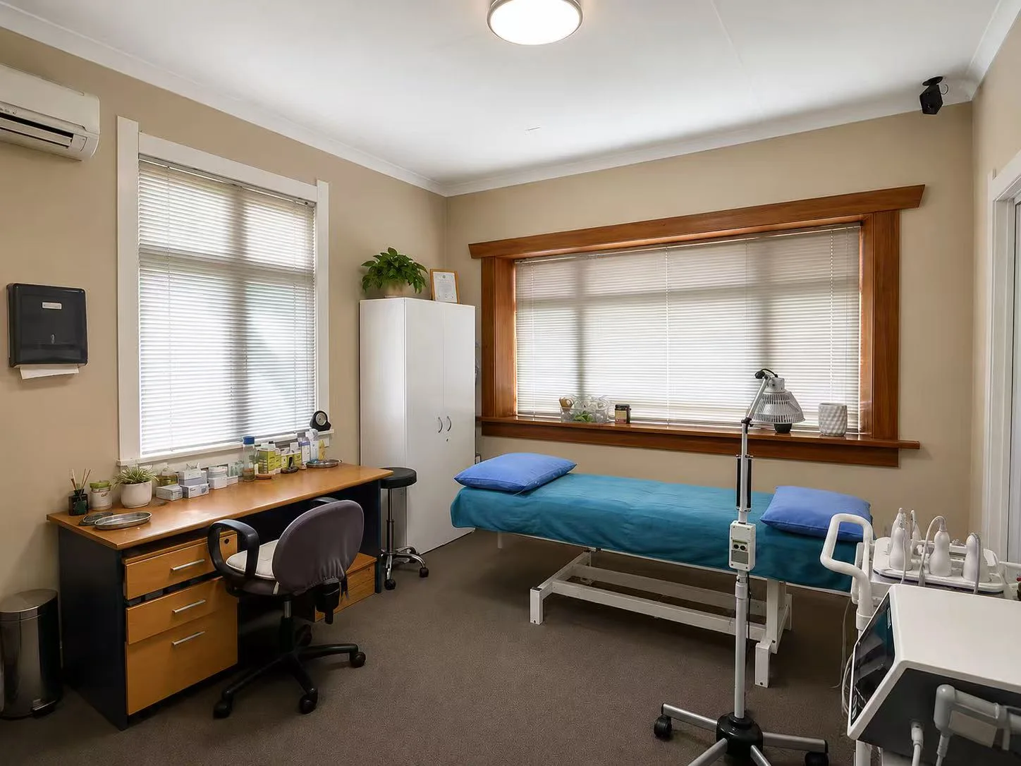 Treatment room at Zhang Acupuncture Clinic